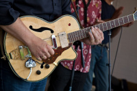 Earl Green and Right Time