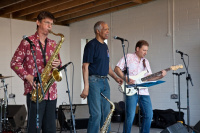 Earl Green and Right Time